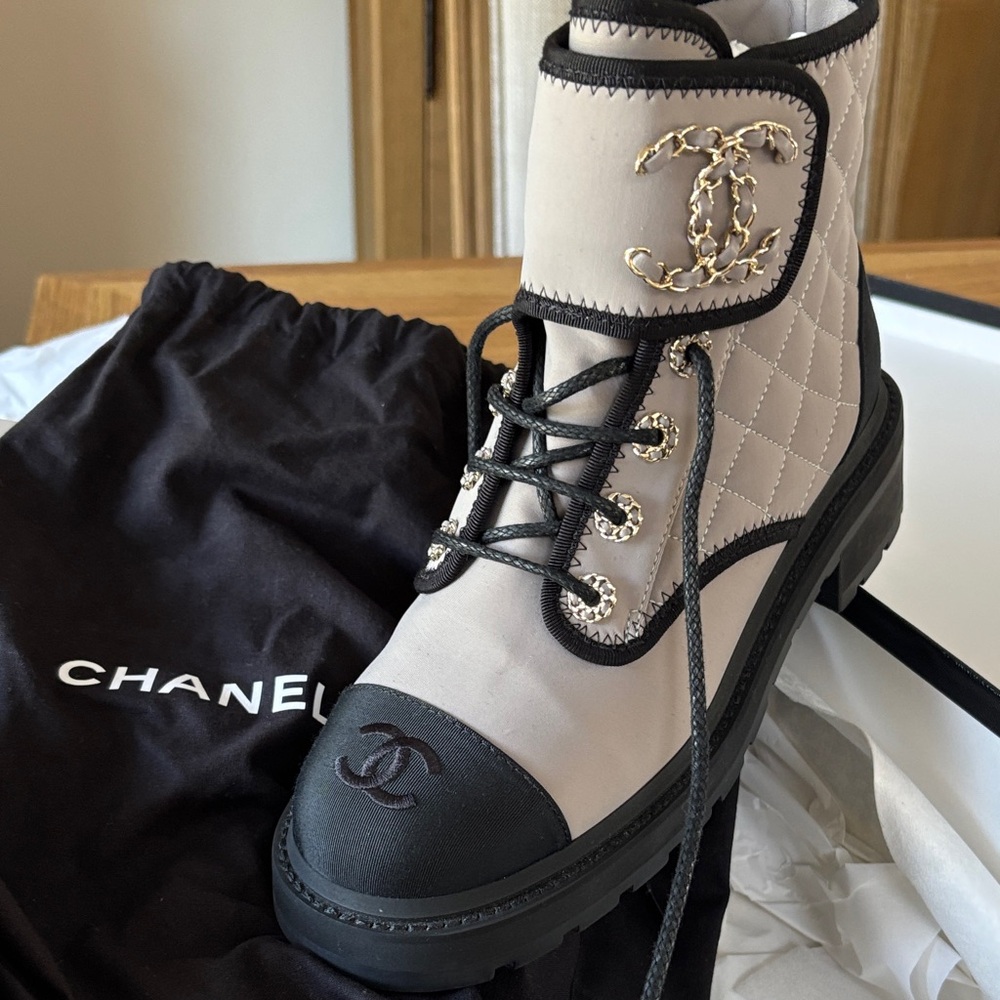 CHANEL Quilted Beige and Black Combat Boots size 8